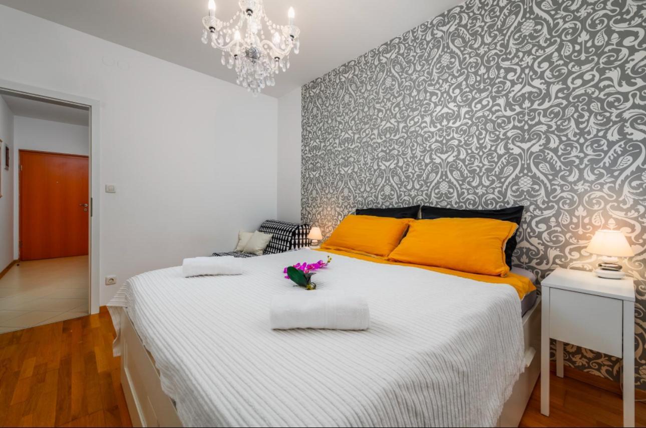 Aureo Apartment Pula Center מראה חיצוני תמונה
