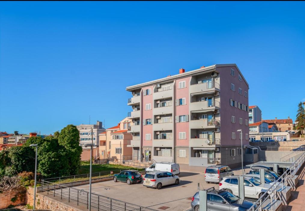Aureo Apartment Pula Center מראה חיצוני תמונה